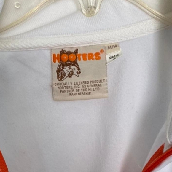 Hooters Jacket - Picture 2 of 3